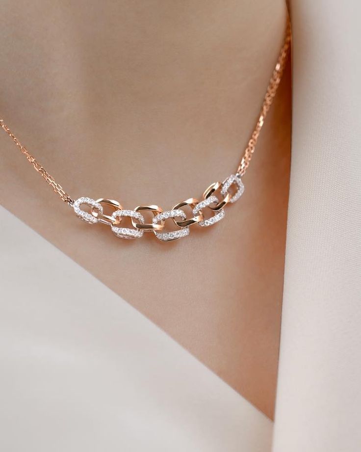 Diamond-Paved Interlocking Chain Link Necklace