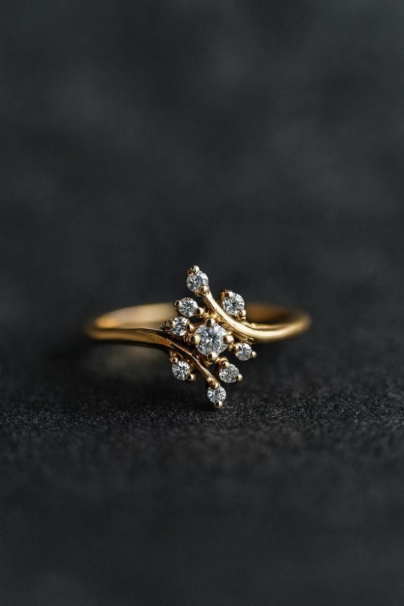 ✨ Vintage-Inspired Celestial Spray Diamond Cluster Ring ✨
