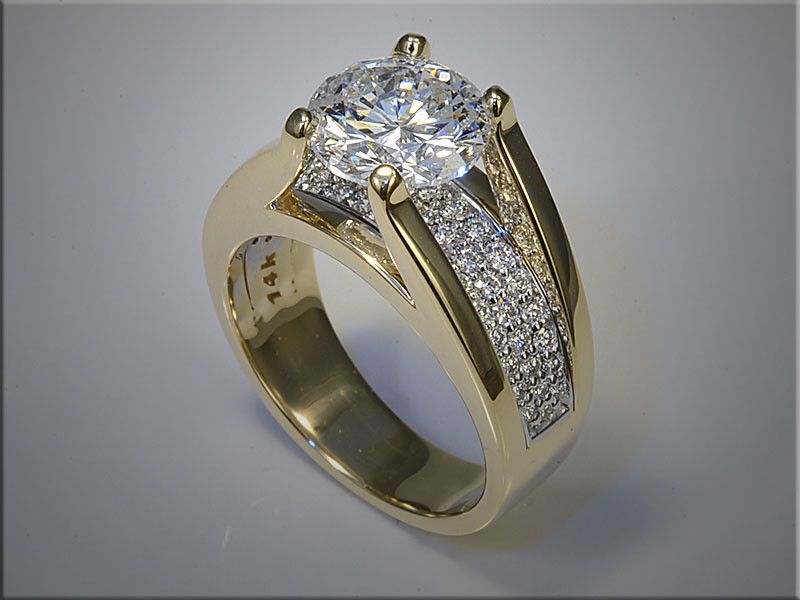 Round Brilliant Diamond Engagement Ring