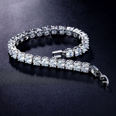 Classic Round-Cut Diamond Tennis Bracelet