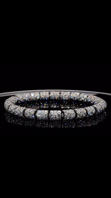 Exquisite Full-Pavé Diamond Barrel Bracelet