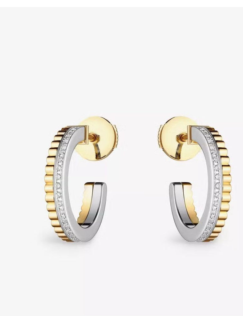 Quatre Radiante Edition hoop earrings