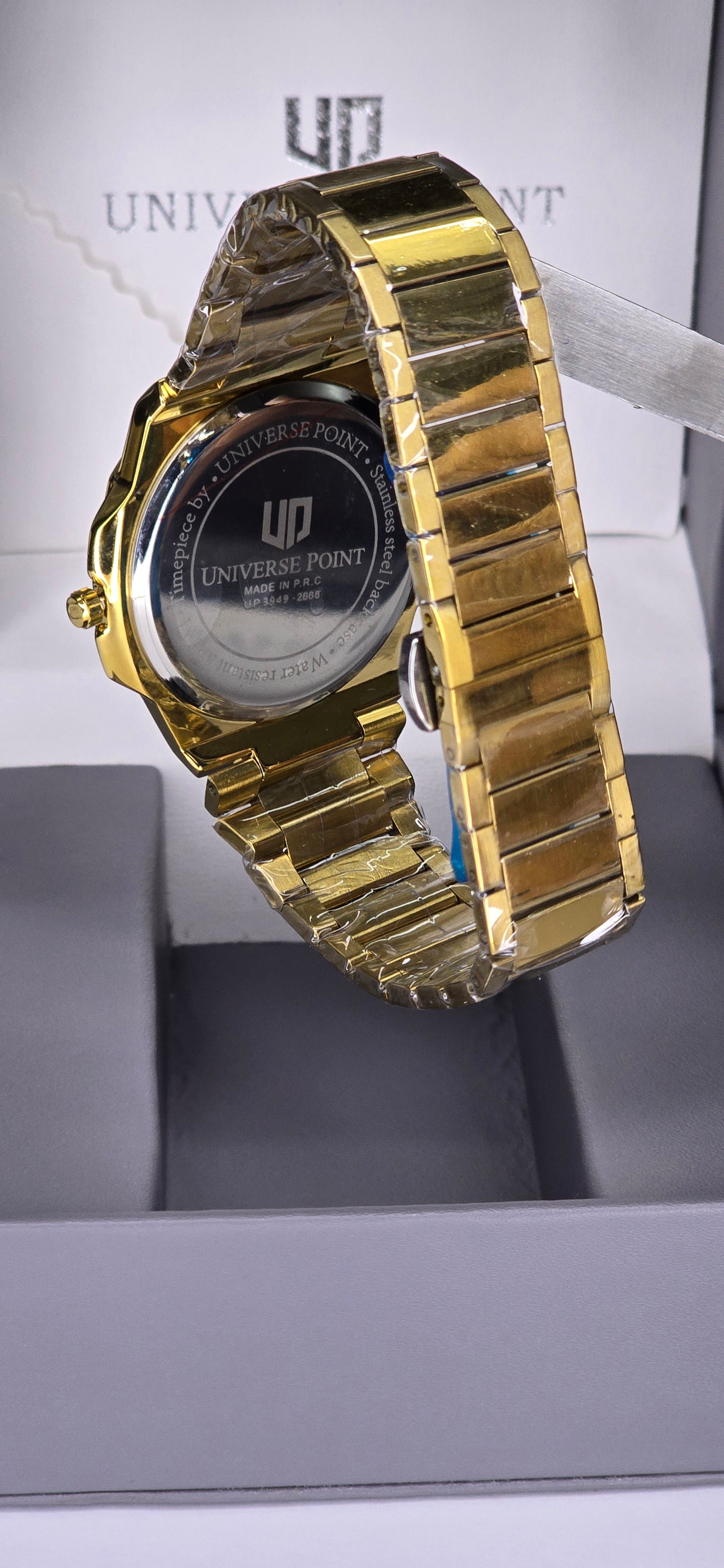 Gold Iced-Out Luxury Style Watch