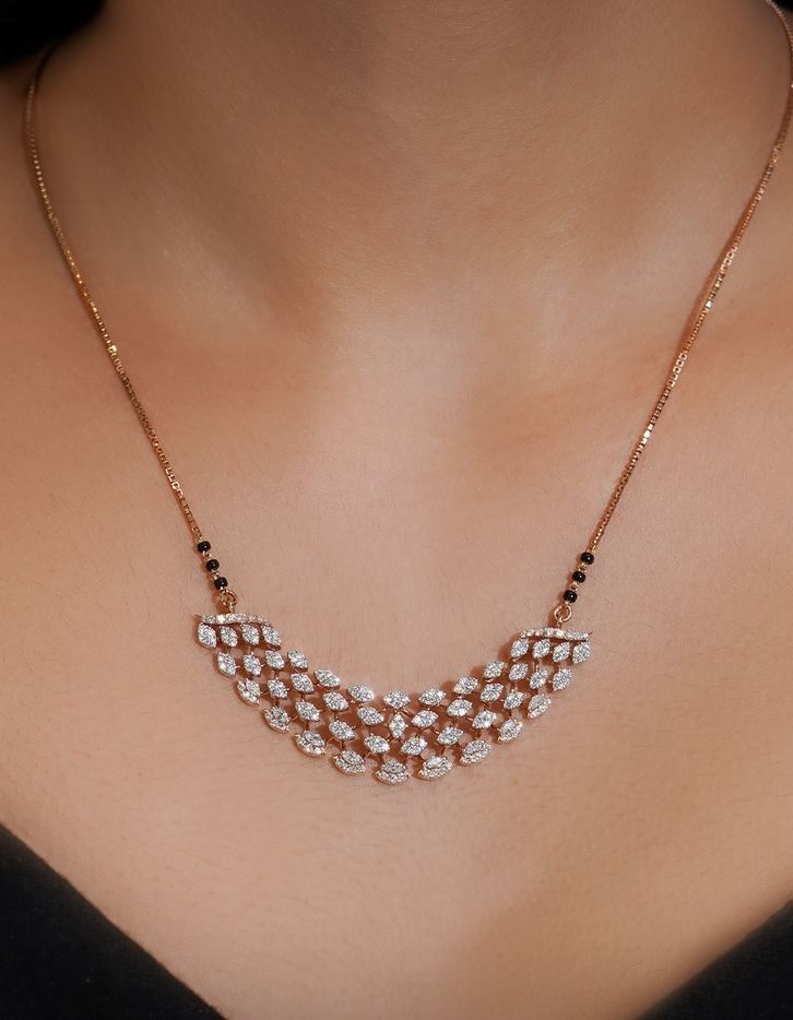 Elegant Diamond Cluster Mangalsutra