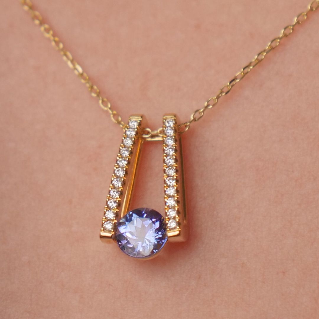 Geometric Gold A-Frame Pendant Necklace