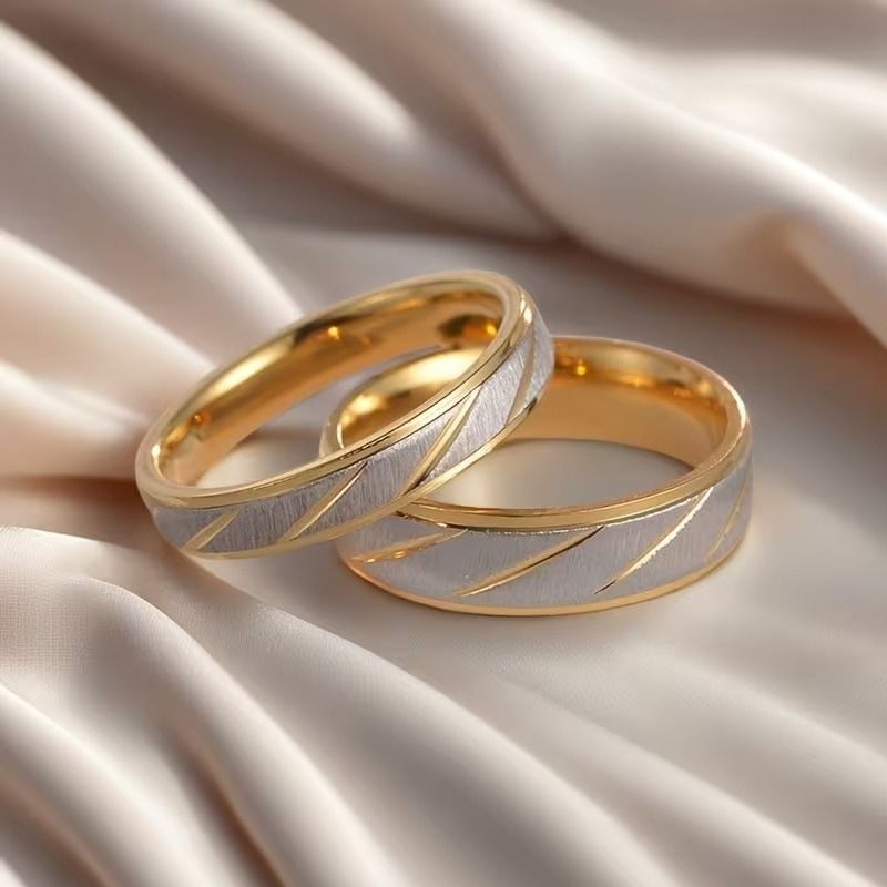 Elegant Two-Tone Grooved Wedding Band Set
