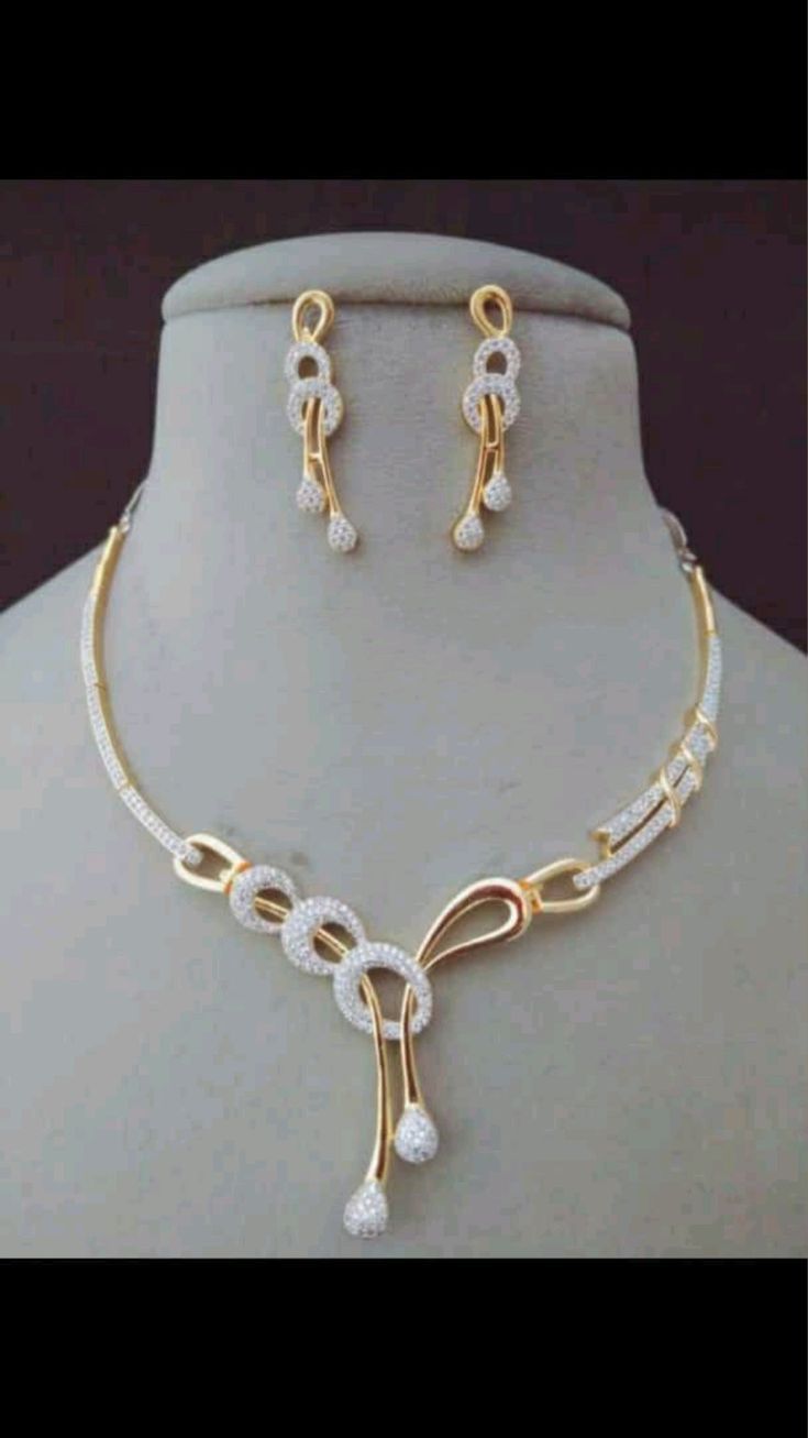 Elegant Gold and Diamond Jewelry Set