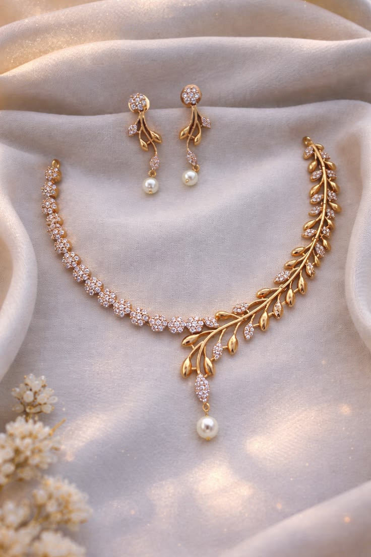 Elegant Floral & Leaf Motif Jewelry Set