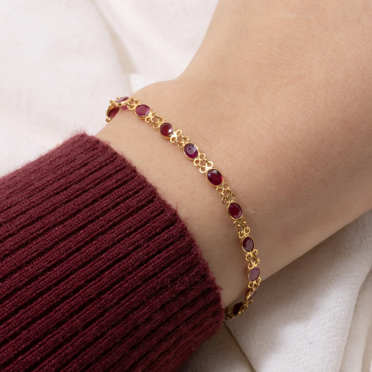 Elegant Oval Ruby Gold Link Bracelet