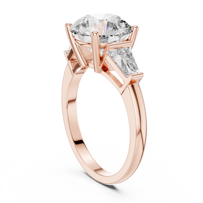 Round Cut Diamond Engagement Ring