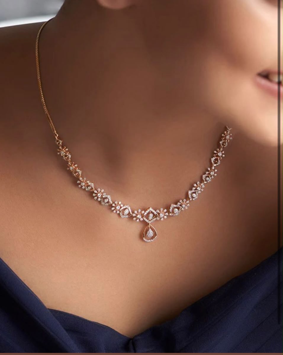 💎 Elegant Rose Gold Diamond Floral Drop Necklace