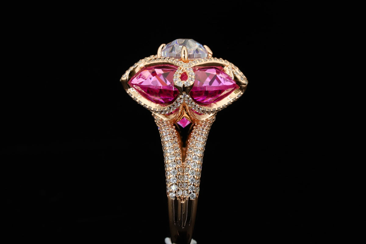 Vintage-Inspired Statement / Toi et Moi Cluster Ring