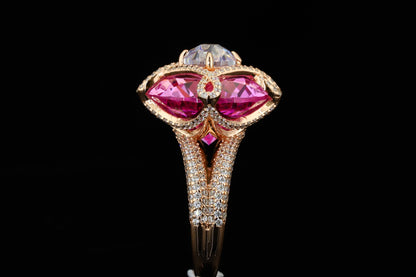 Vintage-Inspired Statement / Toi et Moi Cluster Ring