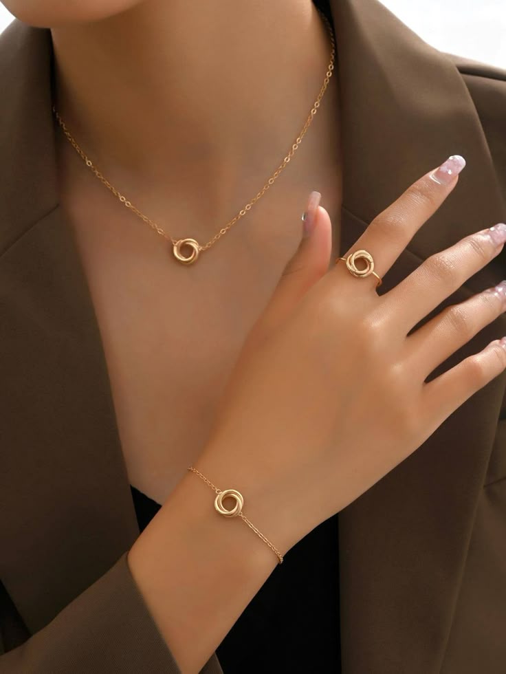 Elegant 3-Piece Interlocking Circle Jewelry Set
