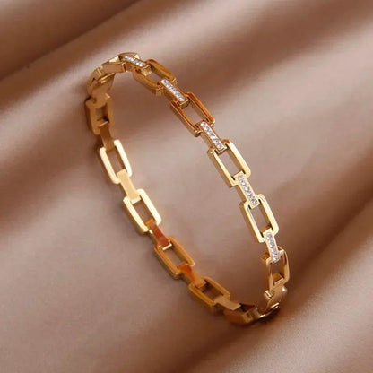 💎 Elegant Geometric Link Bangle Bracelet