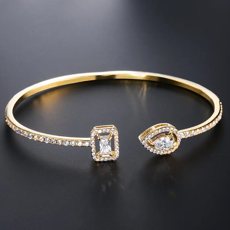 Elegant Toi et Moi Geometric Bangle Bracelet