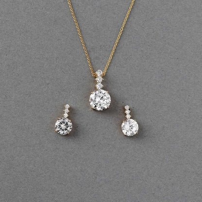 Elegant Round Cut Crystal Pendant Necklace