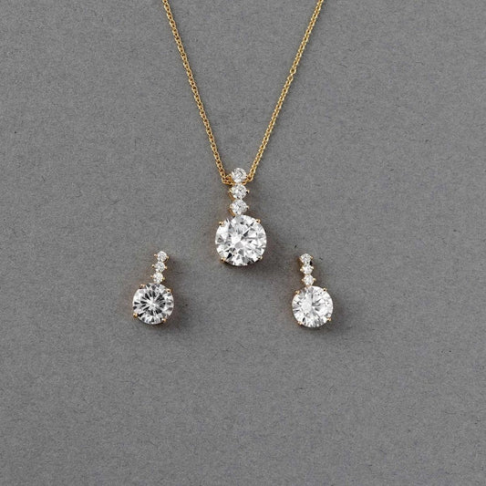 Elegant Round Cut Crystal Pendant Necklace