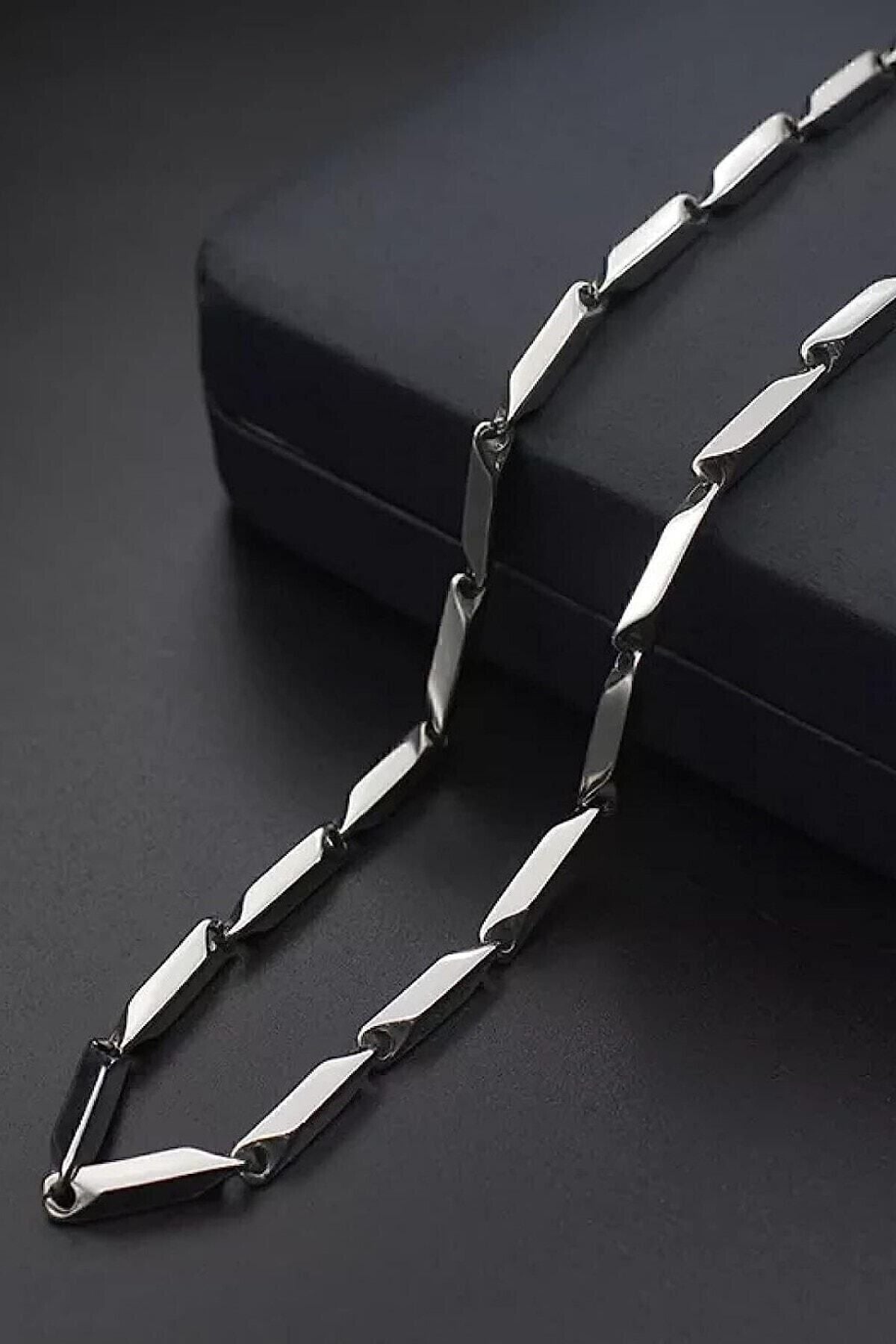 Sleek Geometric Cylinder Link Chain