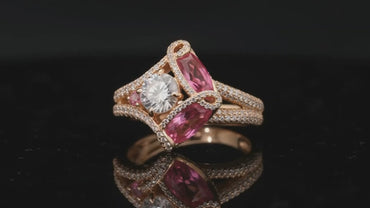 Vintage-Inspired Statement / Toi et Moi Cluster Ring